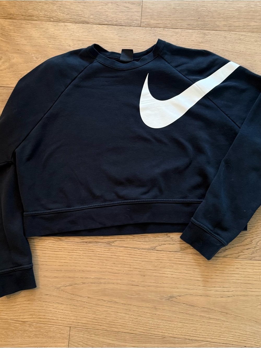 Nike Women’s Black Cropped Crewneck Sweatshirt with White Swoosh Size Large